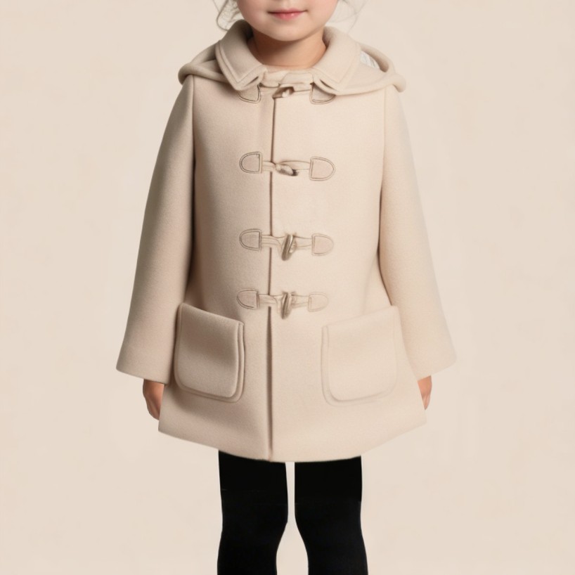 Warm and loose-fitting long-sleeved coat for girls