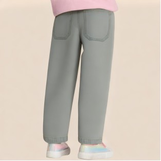 Loose-fitting and durable girls' denim trousers